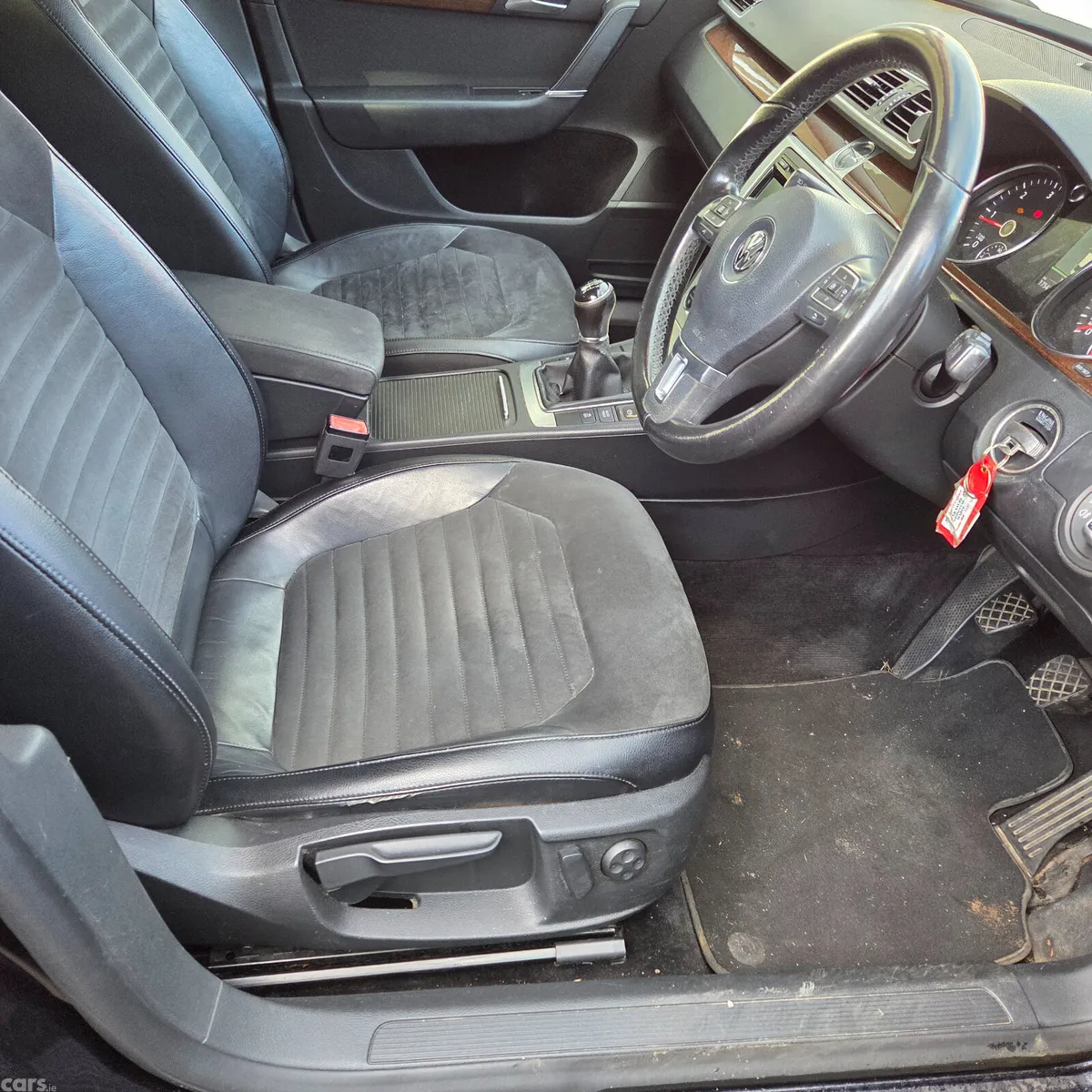 Volkswagen Passat Saloon, Diesel, 2014, Black