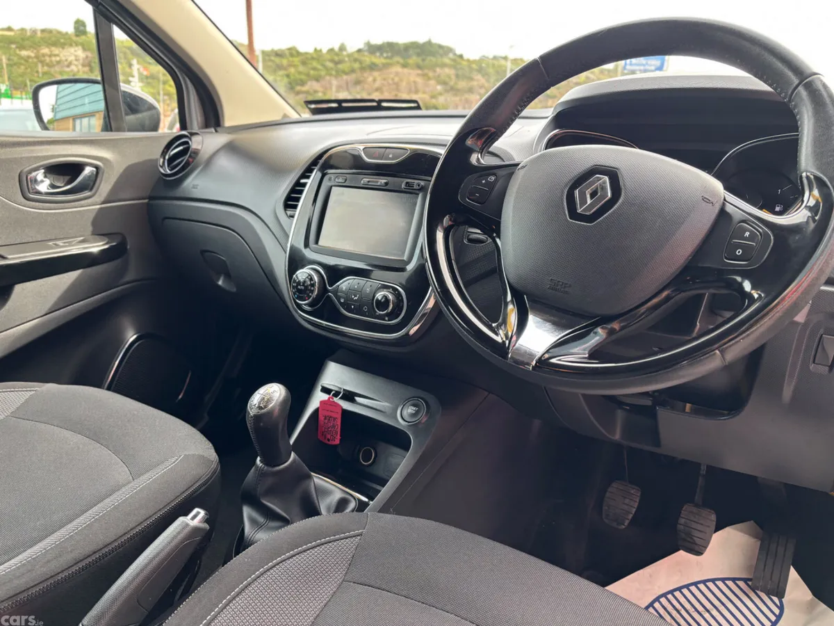 Renault Captur Hatchback, Diesel, 2014, Silver