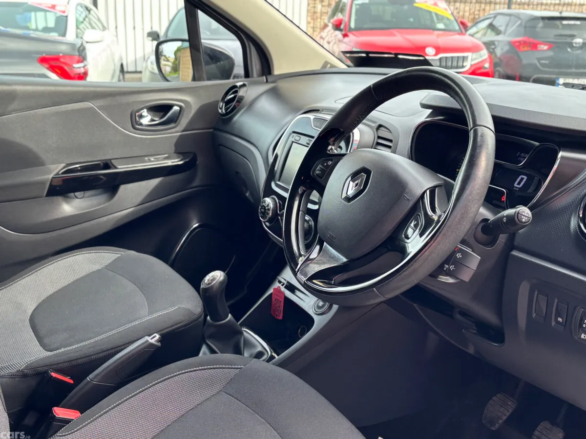 Renault Captur Hatchback, Diesel, 2014, Silver