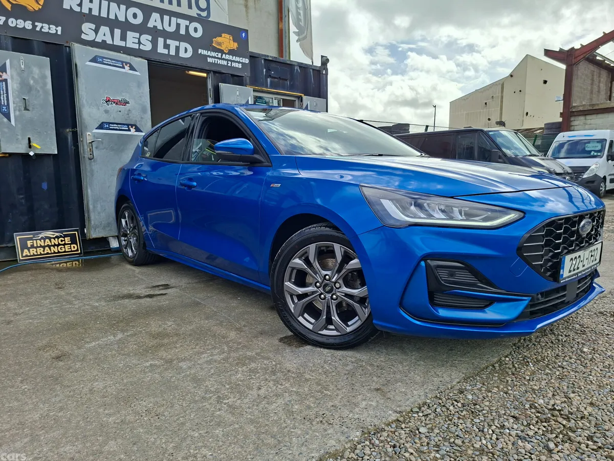 Ford Focus Hatchback, Petrol, 2022, Blue
