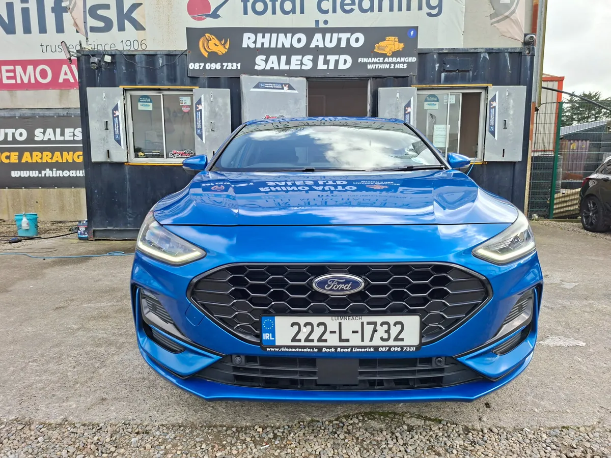 Ford Focus Hatchback, Petrol, 2022, Blue