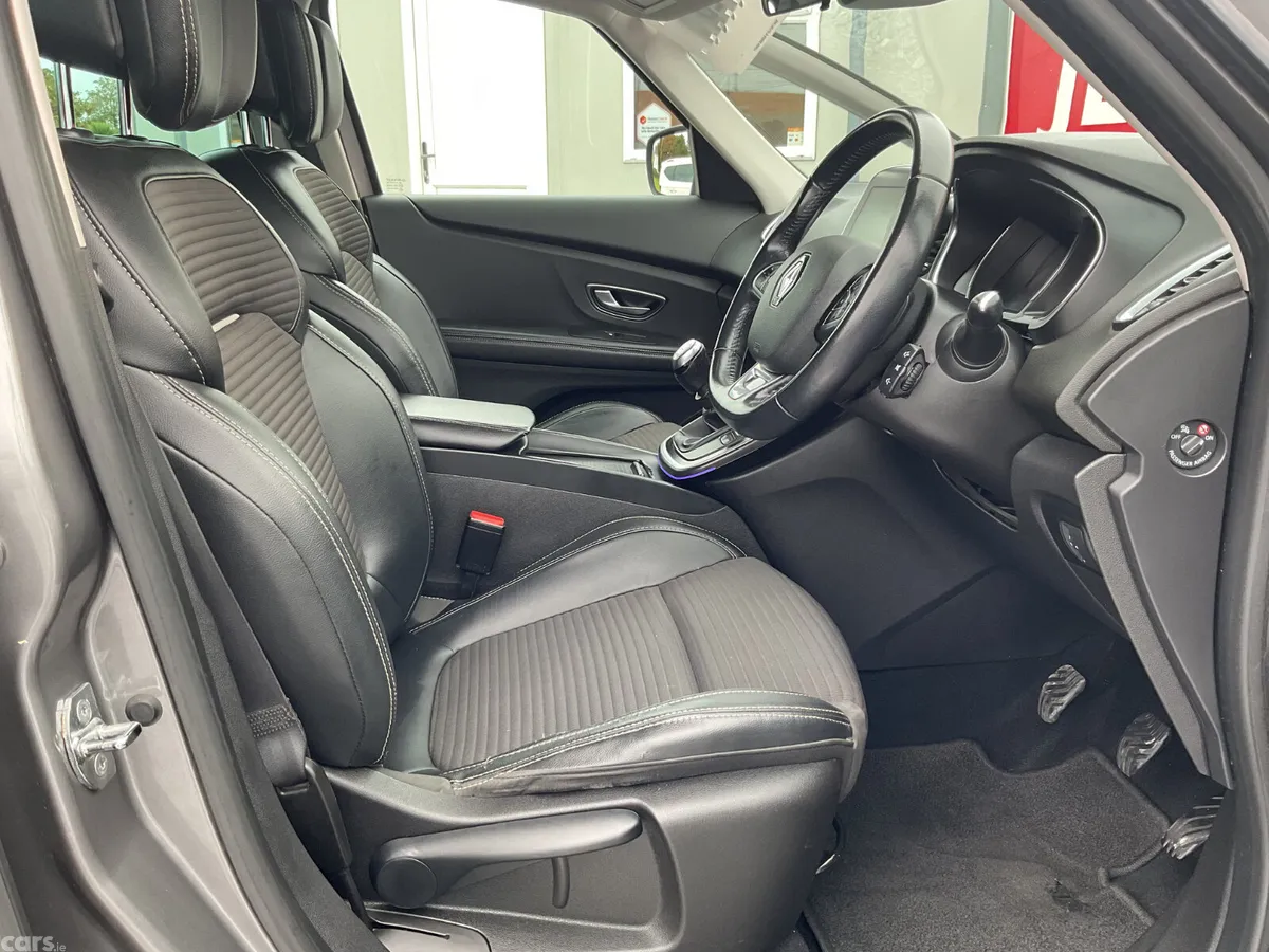 Renault Grand Scenic MPV, Diesel, 2018, Grey