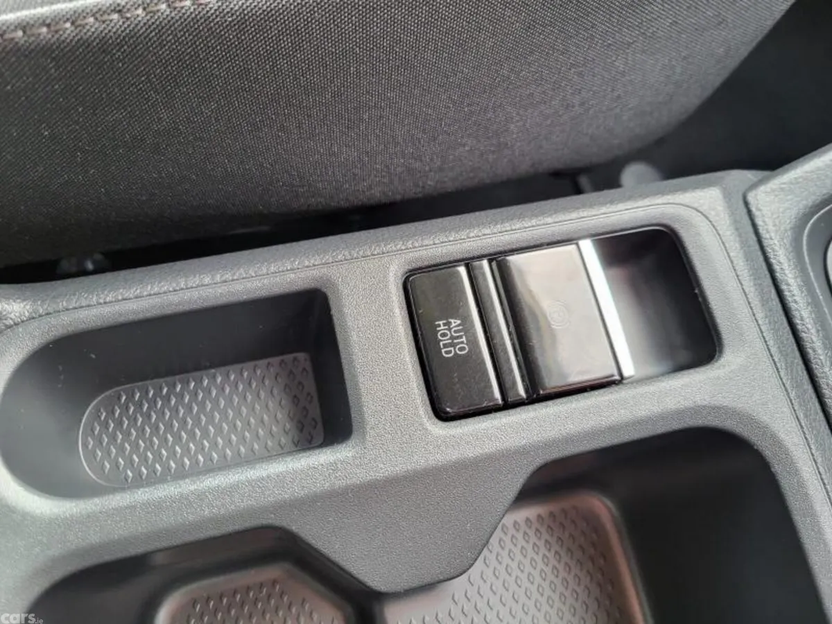 Ford Tourneo Connect MPV, Diesel, 2025, Gold