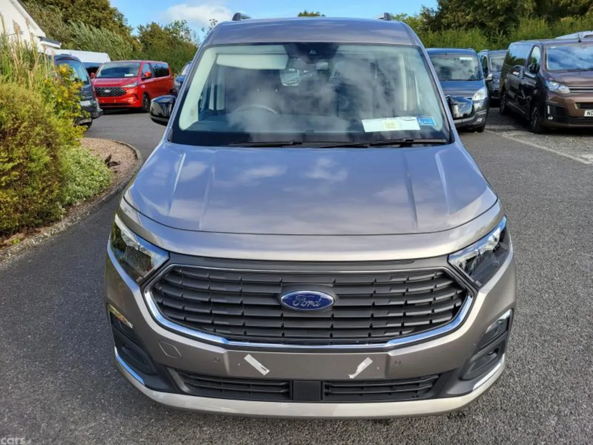 Ford Tourneo Connect MPV, Diesel, 2025, Gold