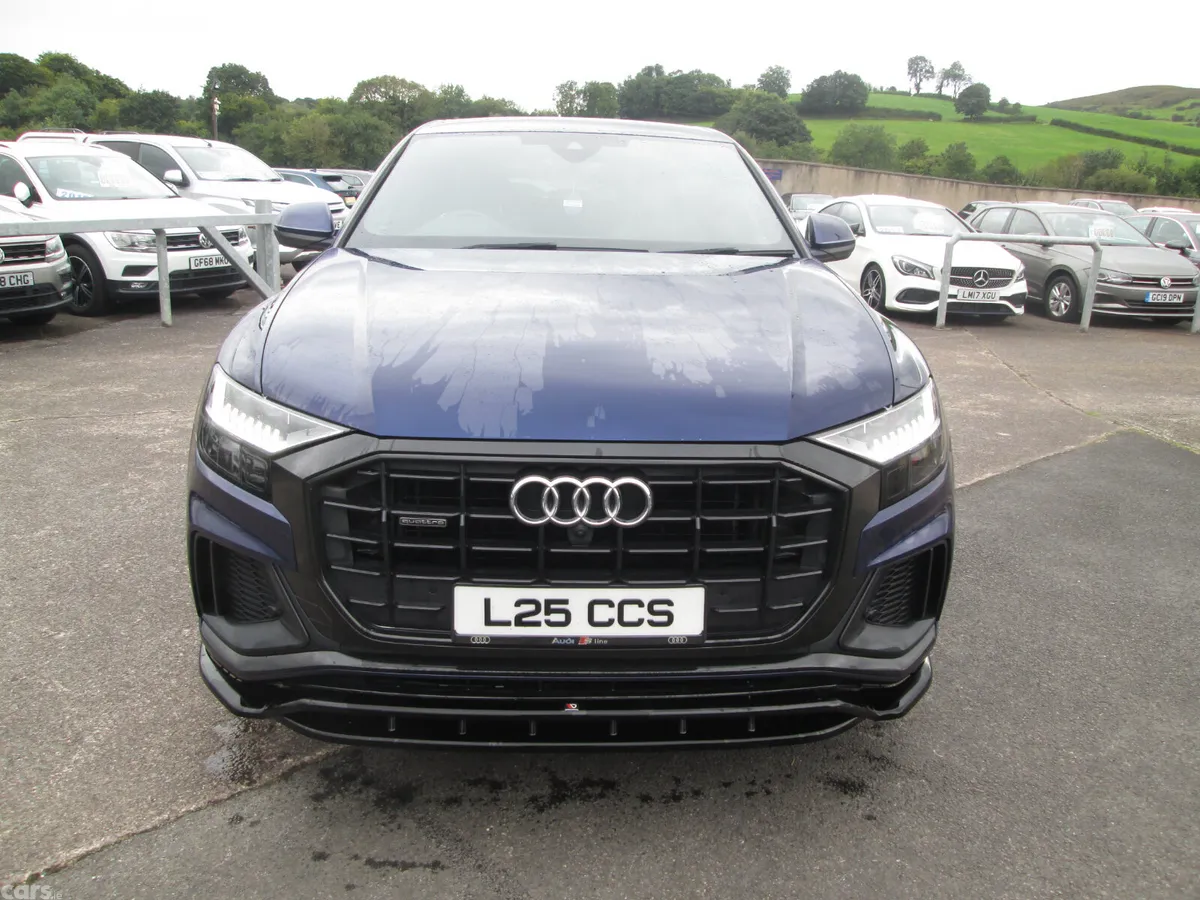 Audi Q8 SUV, Diesel Hybrid, 2021, Blue