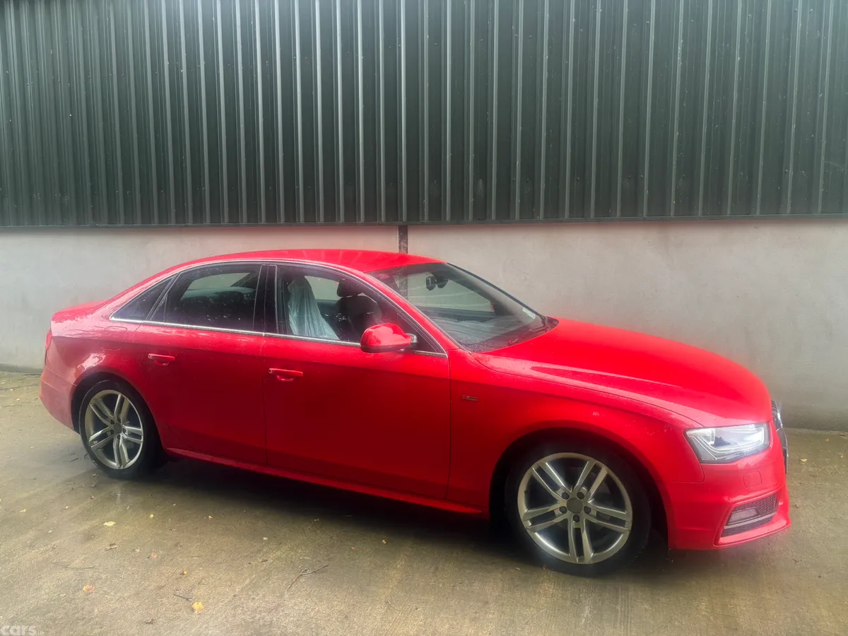 Audi A4 Saloon, Diesel, 2014, Red