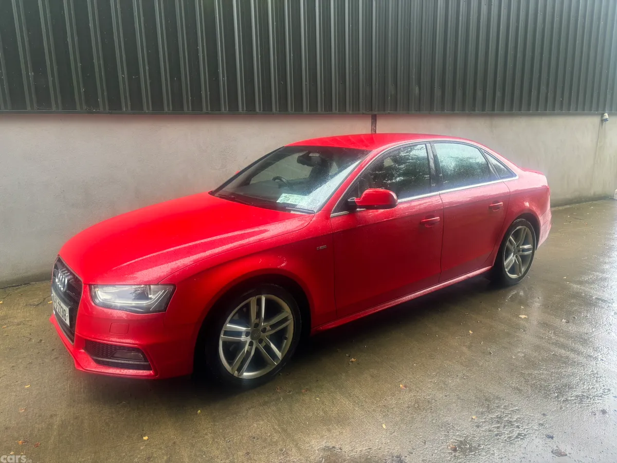 Audi A4 Saloon, Diesel, 2014, Red