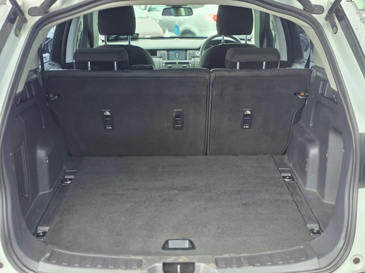 Land Rover Discovery Sport SUV, Diesel, 2015, White