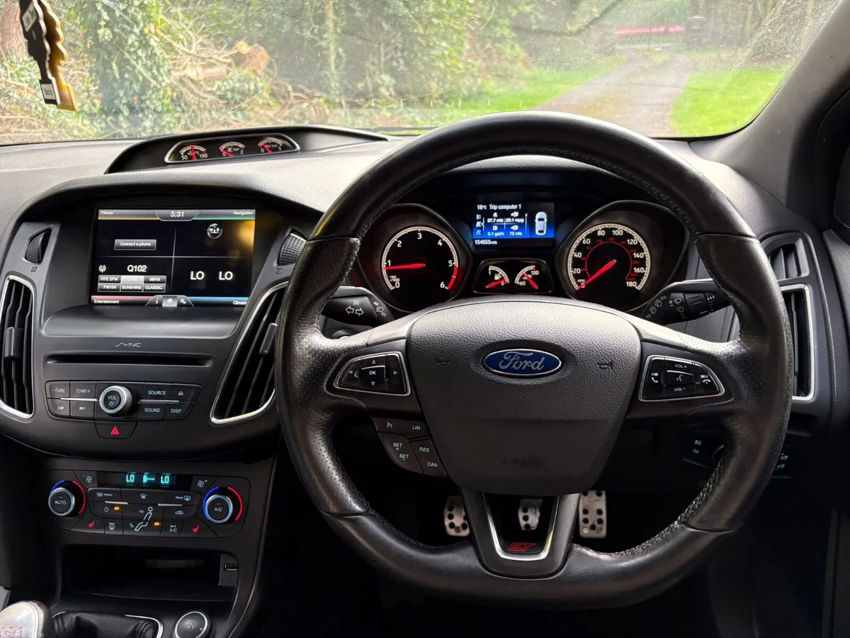 Ford Focus Hatchback, Diesel, 2015, Blue