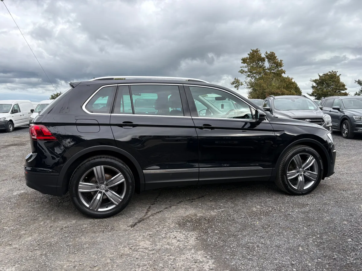 Volkswagen Tiguan SUV, Petrol, 2019, Black