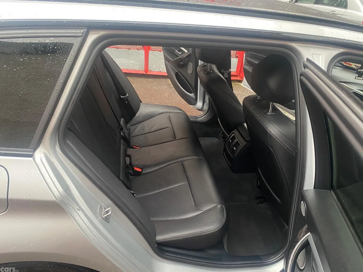 BMW 3-Series Estate, Diesel, 2017, Grey