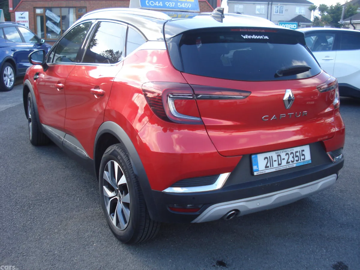 Renault Captur Hatchback, Diesel, 2021, Red