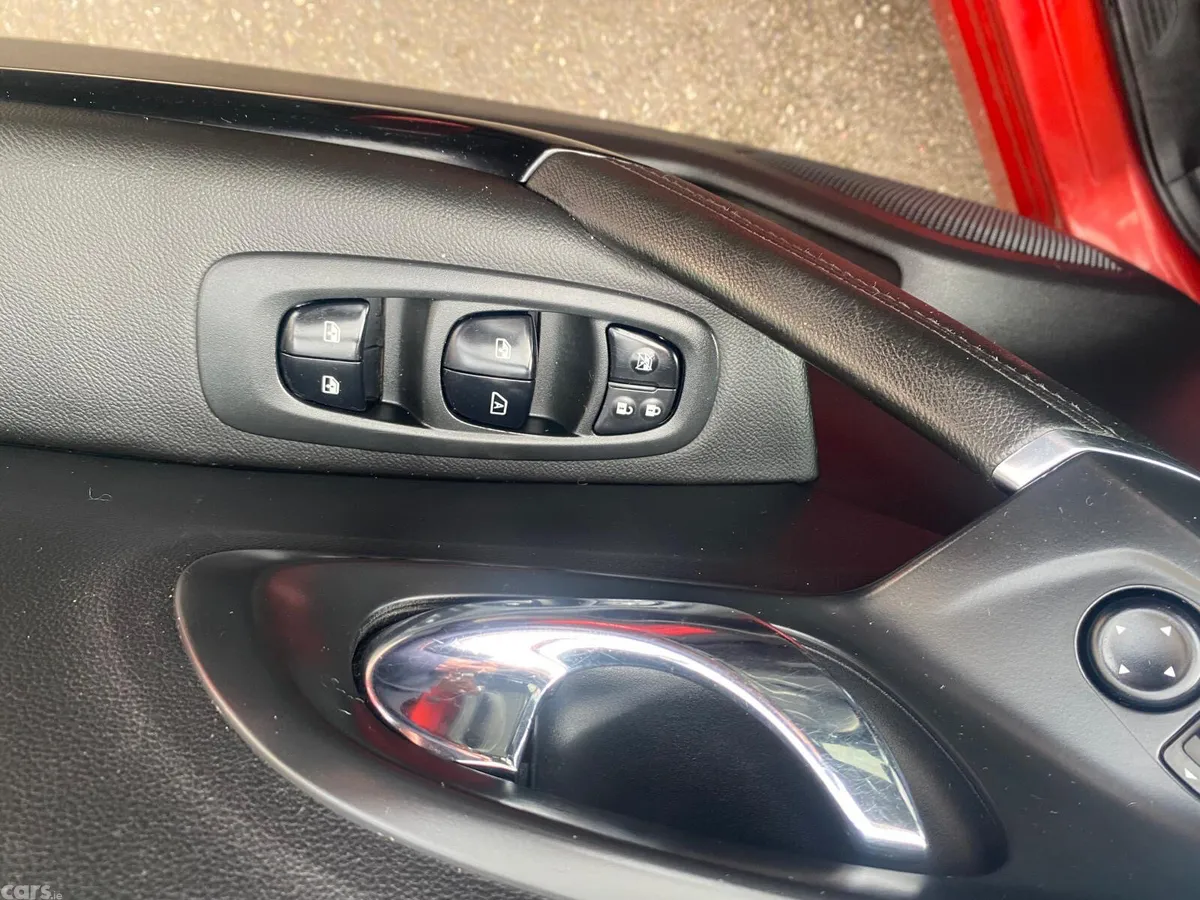 Renault Kadjar SUV, Diesel, 2016, Red