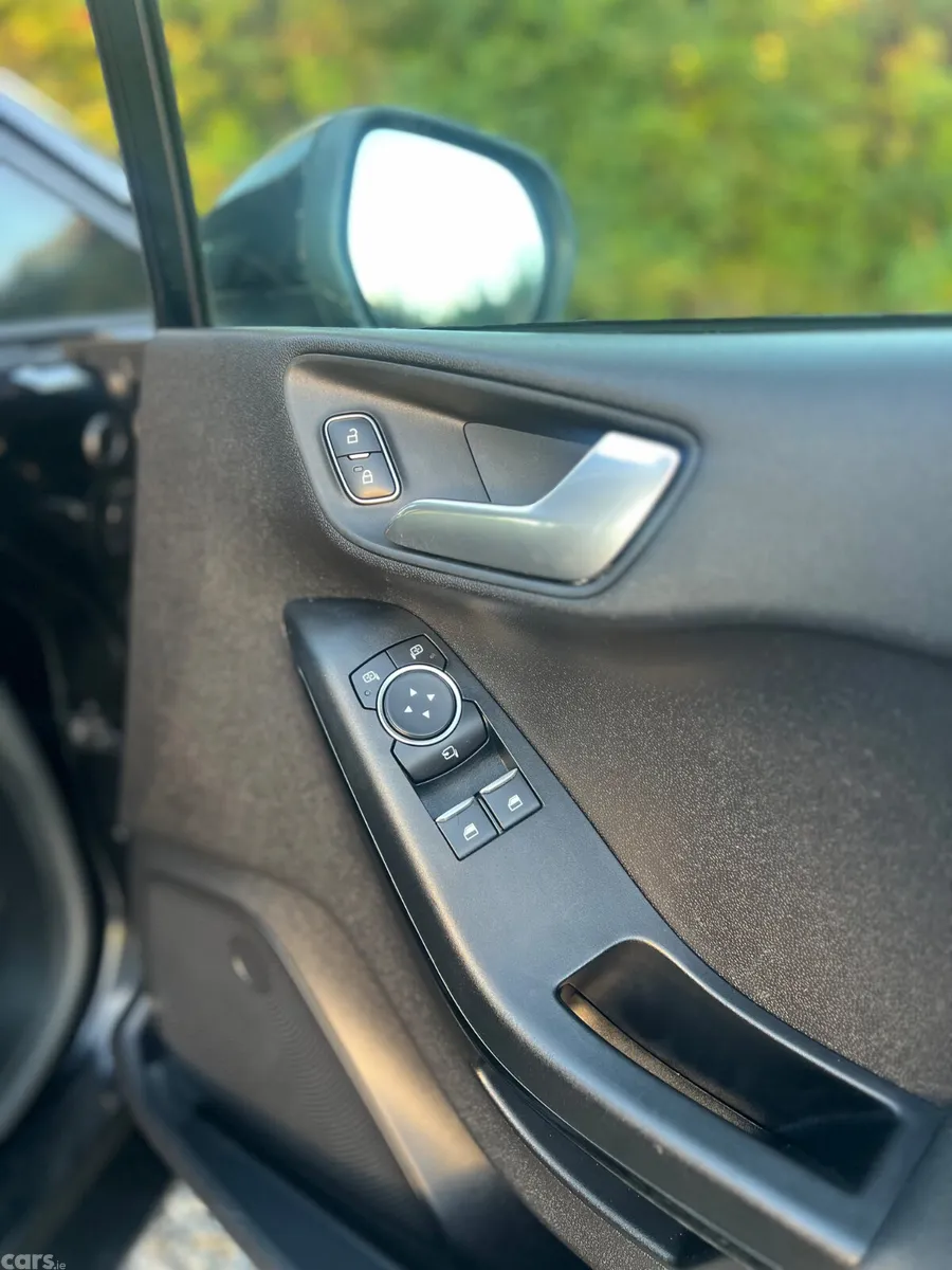 Ford Fiesta Hatchback, Petrol, 2019, Black
