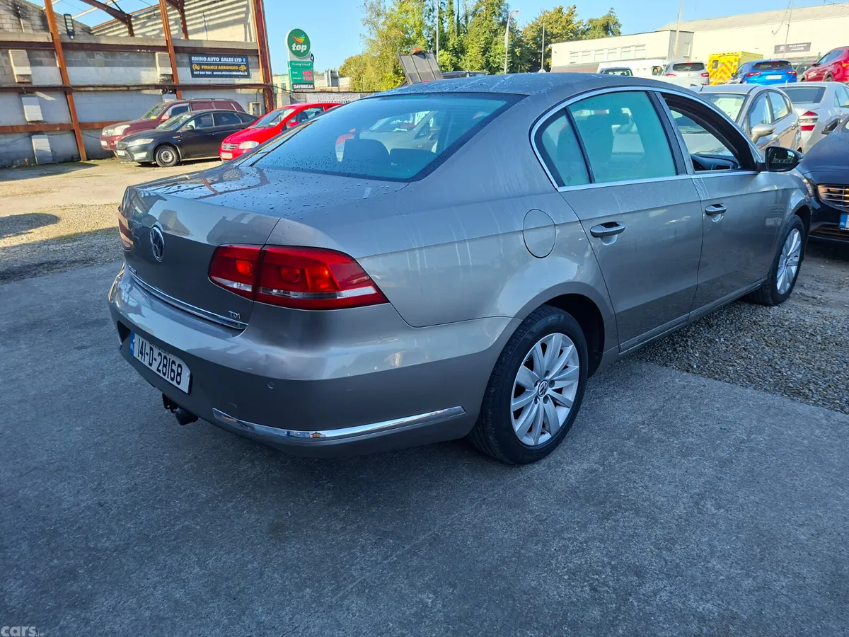 Volkswagen Passat Saloon, Diesel, 2014, Brown