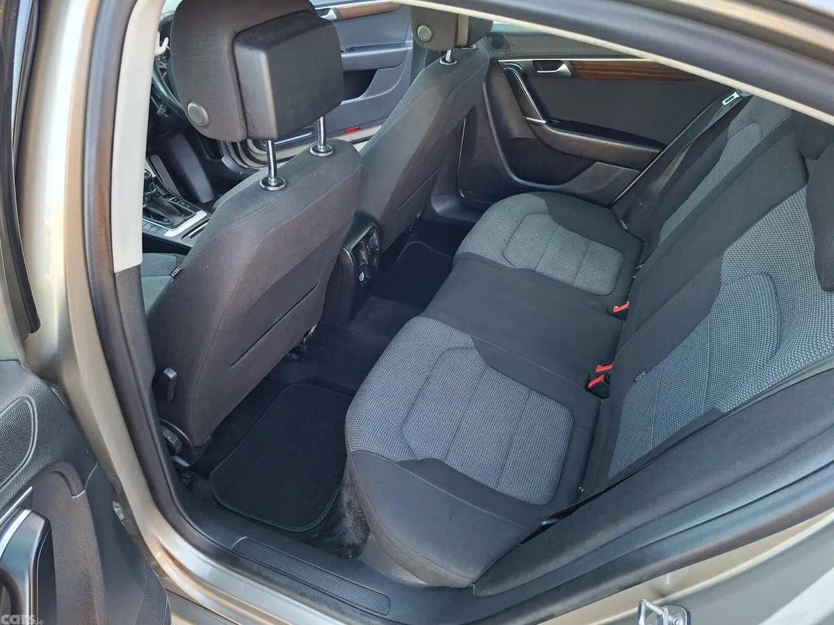 Volkswagen Passat Saloon, Diesel, 2014, Brown