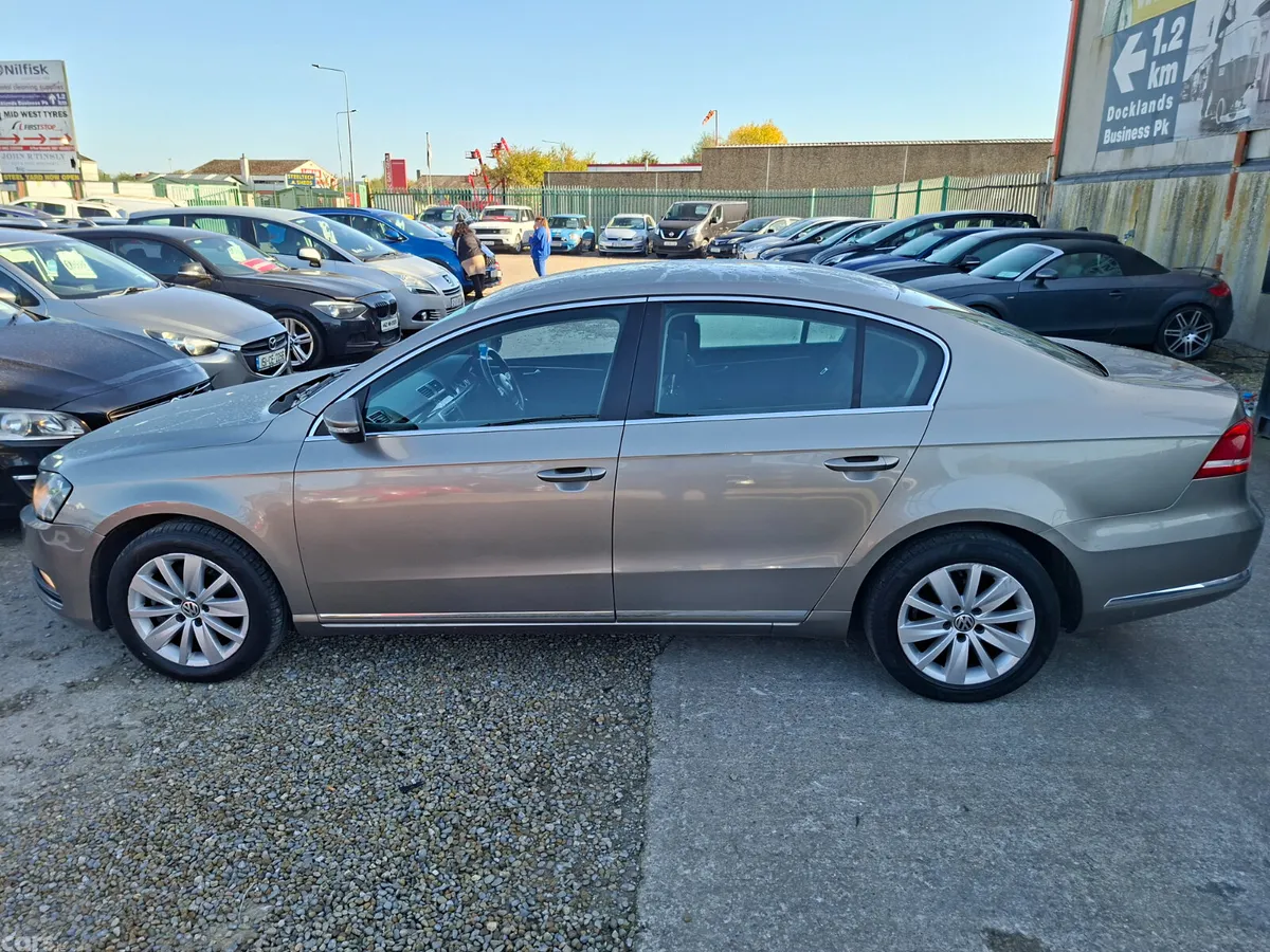 Volkswagen Passat Saloon, Diesel, 2014, Brown