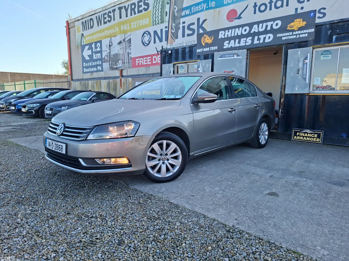 Volkswagen Passat Saloon, Diesel, 2014, Brown