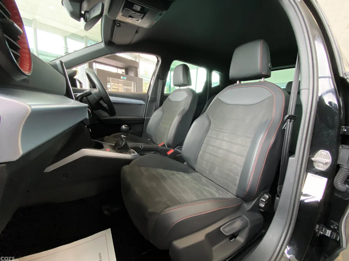 SEAT Arona SUV, Petrol, 2023, Black