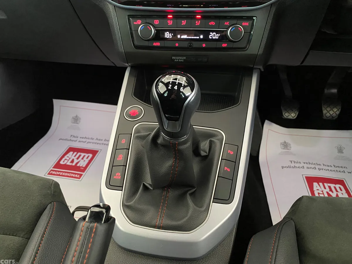 SEAT Arona SUV, Petrol, 2023, Black