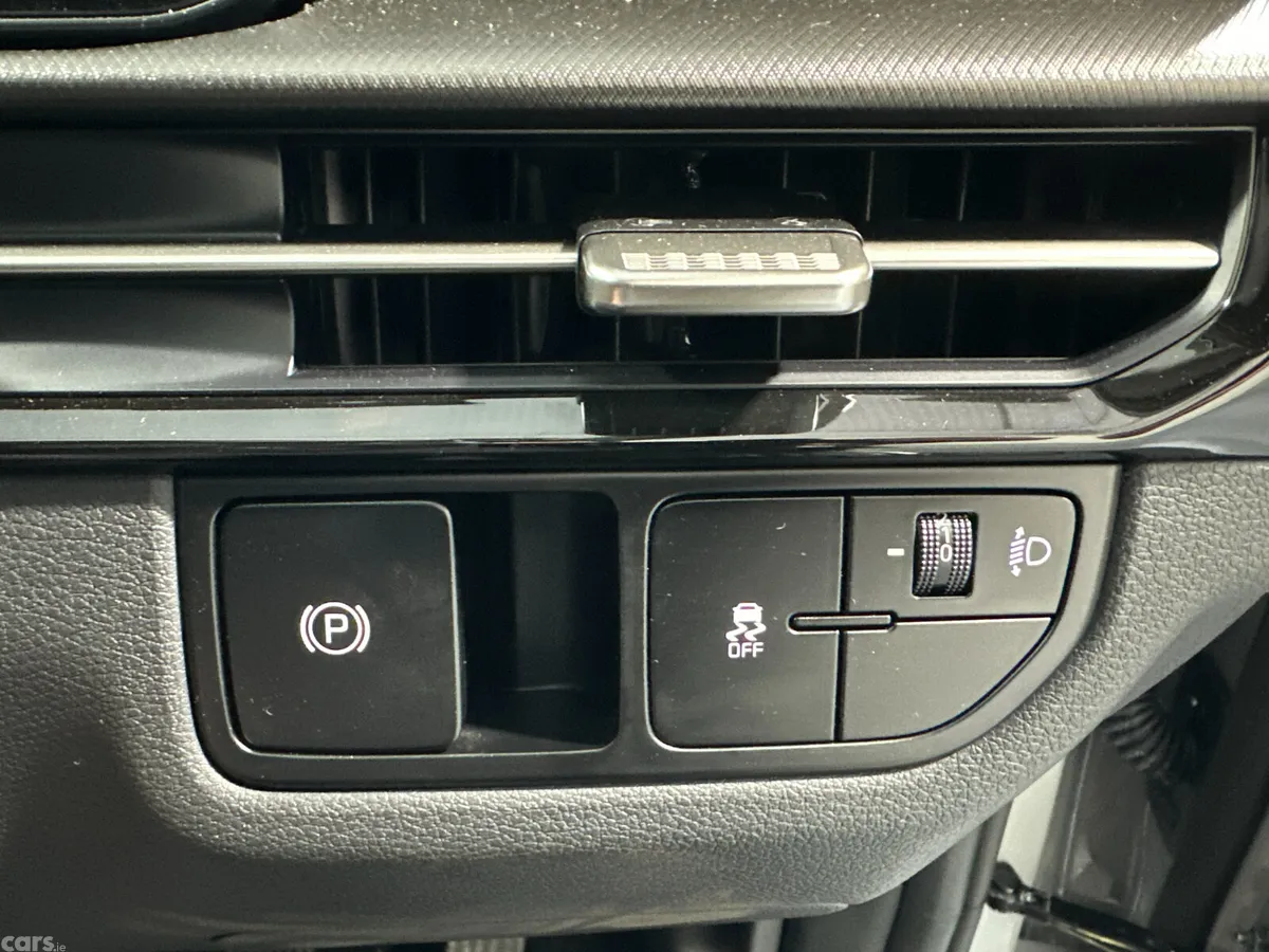 Kia Sportage SUV, Diesel Hybrid, 2026, Grey