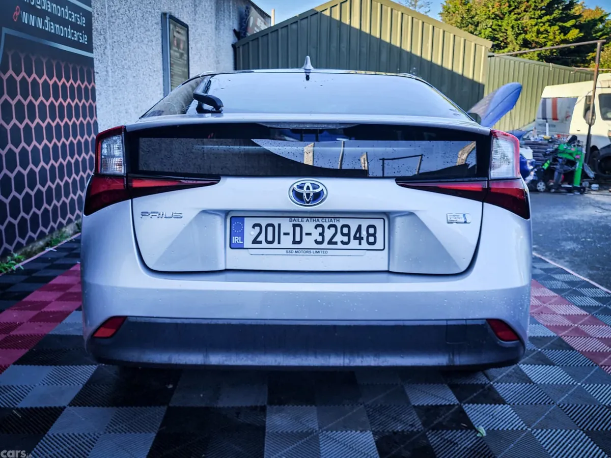 Toyota Prius Hatchback, Petrol, 2020, Silver