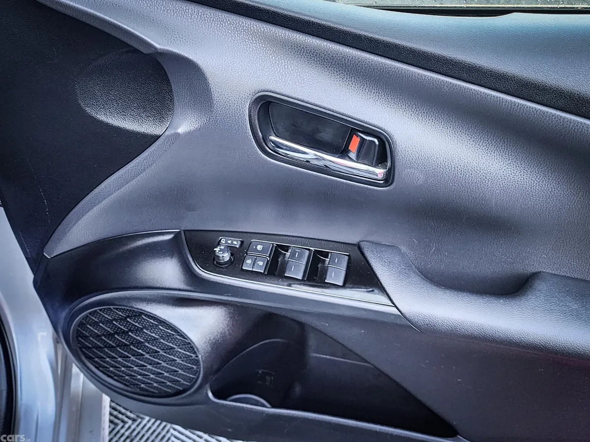 Toyota Prius Hatchback, Petrol, 2020, Silver