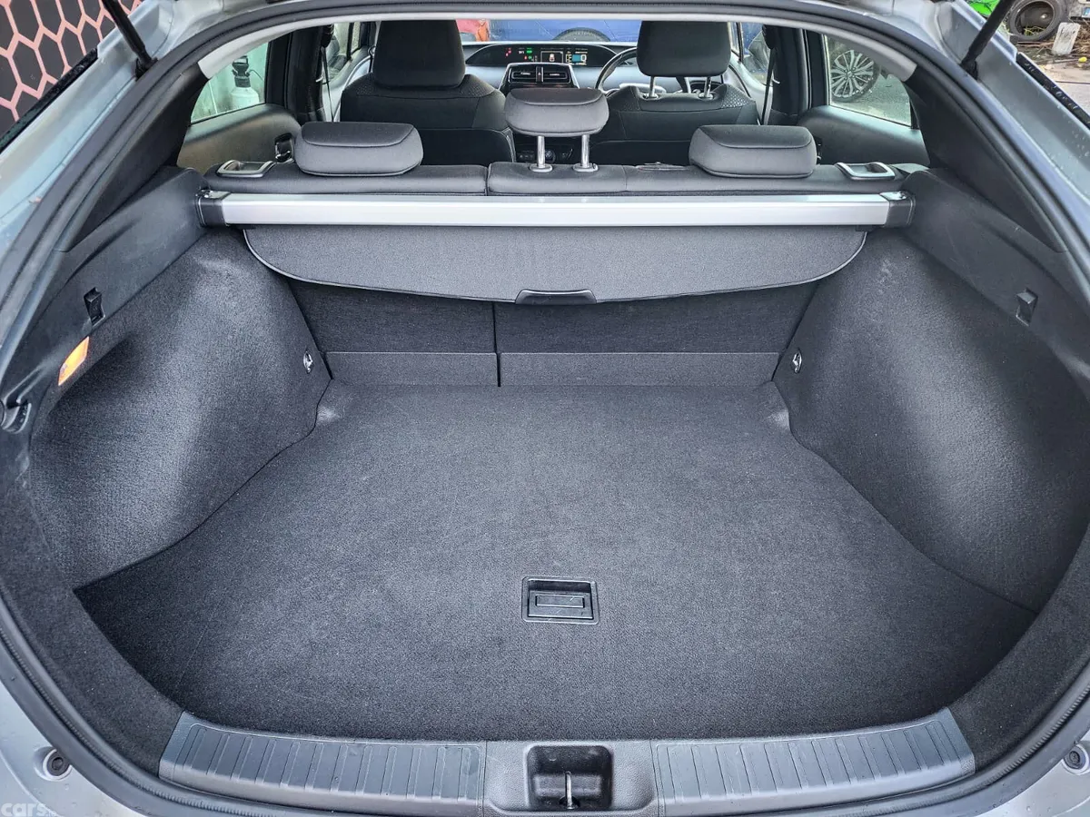 Toyota Prius Hatchback, Petrol, 2020, Silver