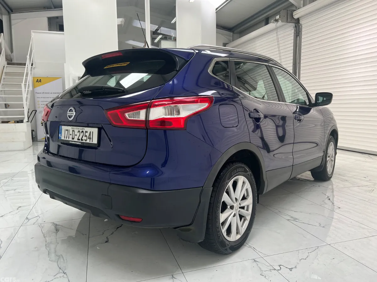 Nissan Qashqai SUV, Diesel, 2017, Blue