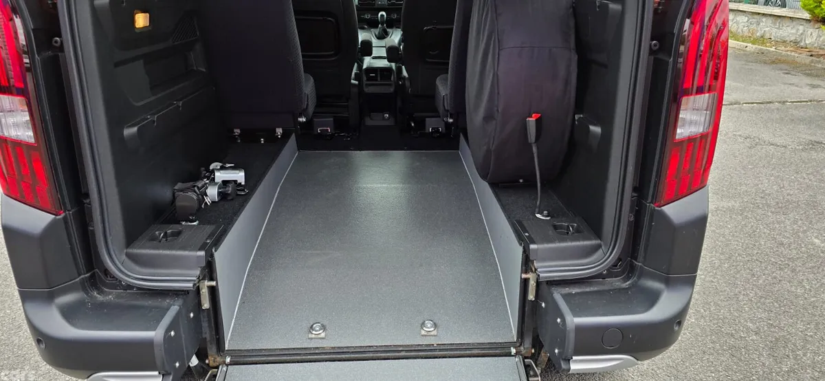 Peugeot Rifter MPV, Diesel, 2021, Brown
