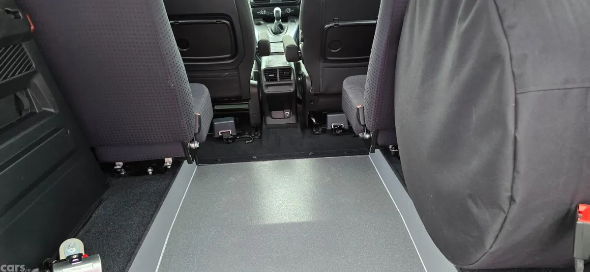 Peugeot Rifter MPV, Diesel, 2021, Brown