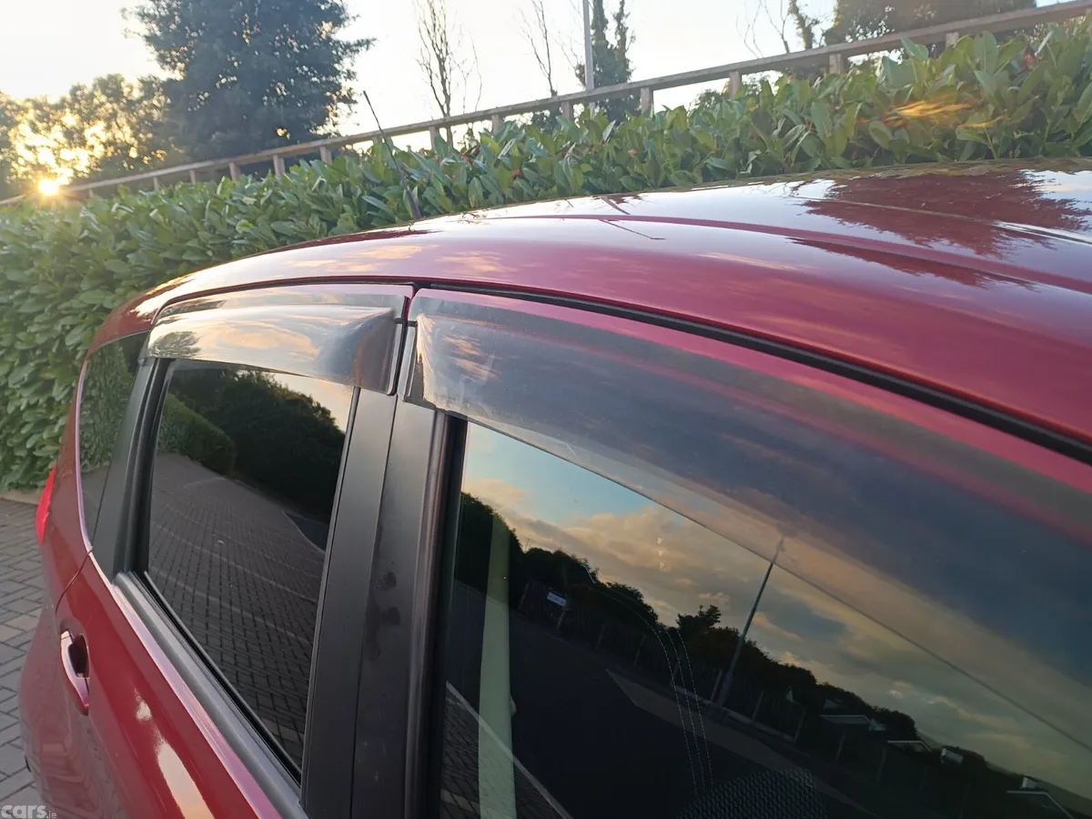 Nissan Note MPV, Diesel, 2015, Red