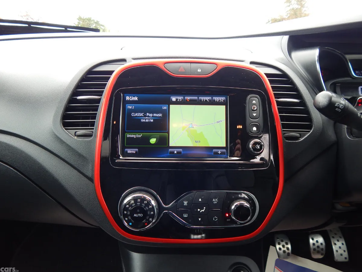 Renault Captur Hatchback, Diesel, 2017, Red