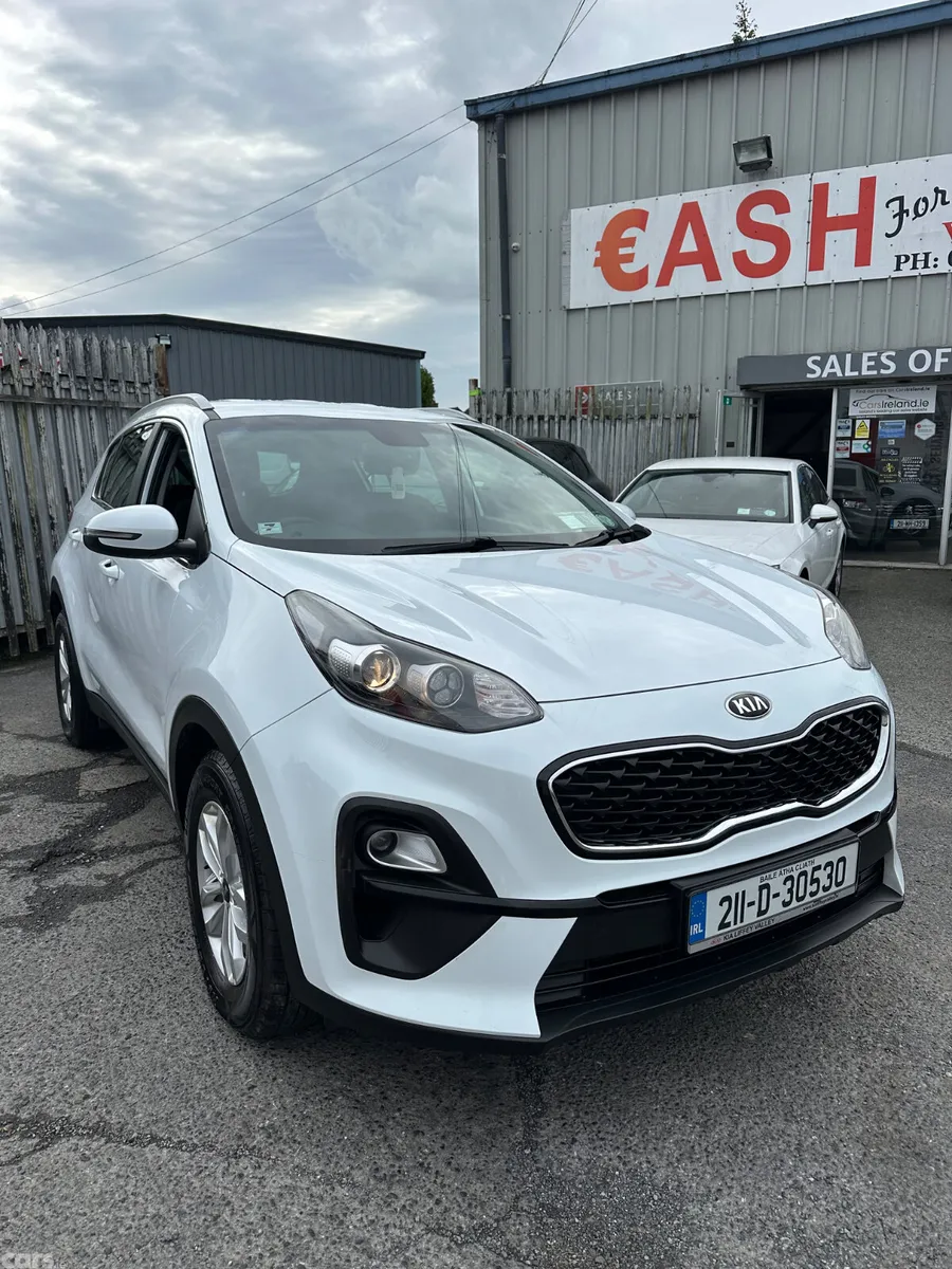Kia Sportage SUV, Diesel Hybrid, 2021, White