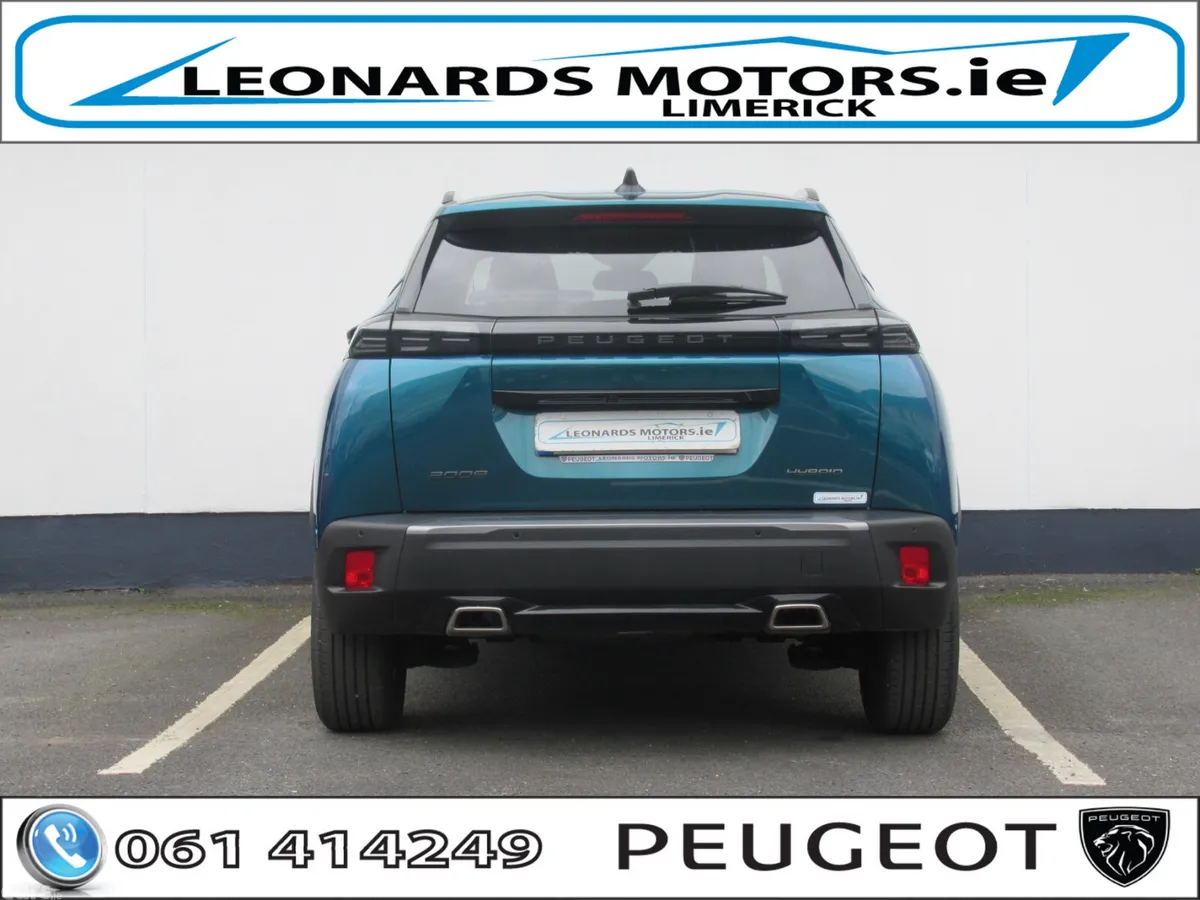 Peugeot 2008 SUV, Petrol Hybrid, 2025, Blue