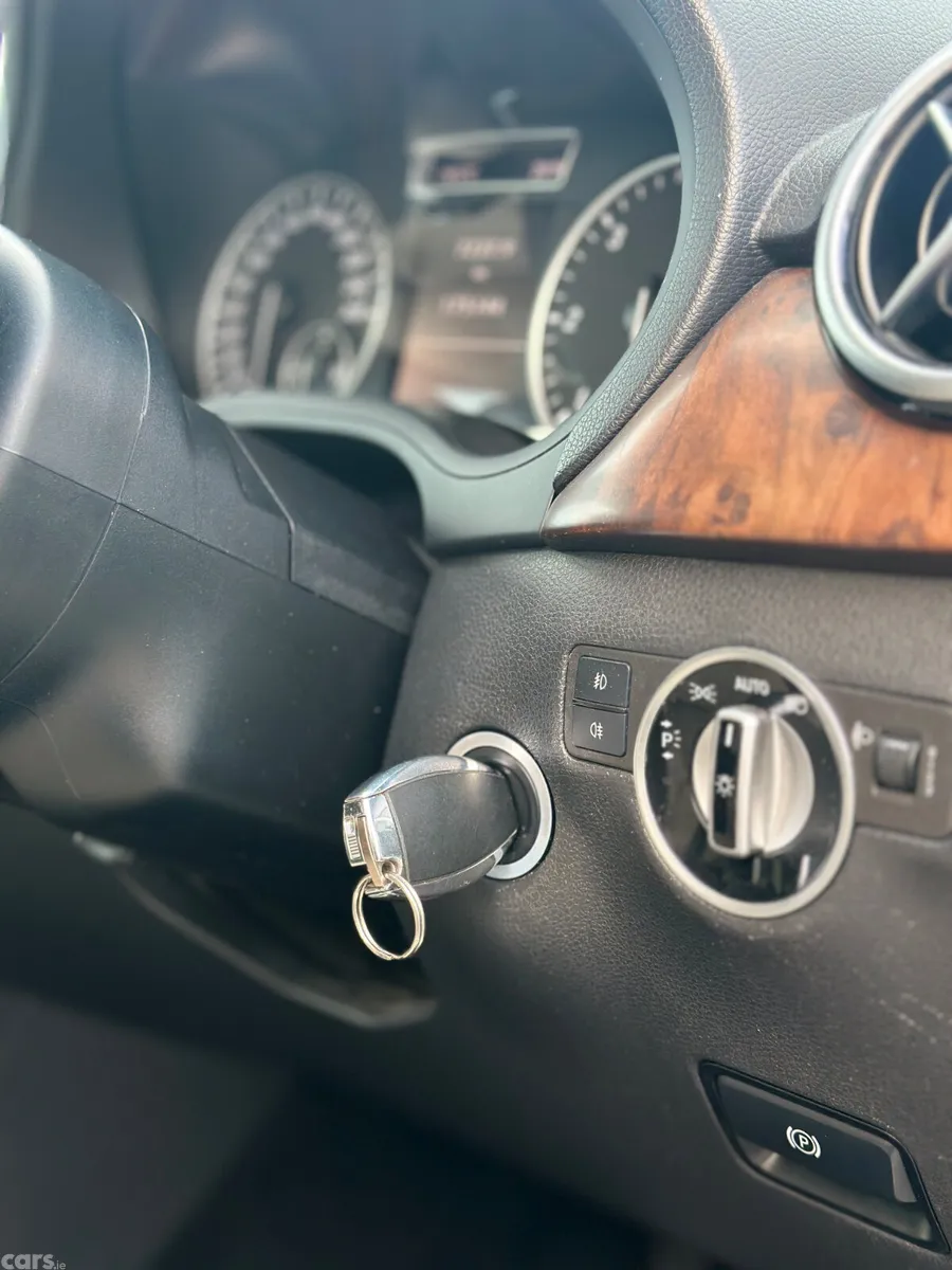 Mercedes-Benz B-Class MPV, Diesel, 2014, Grey