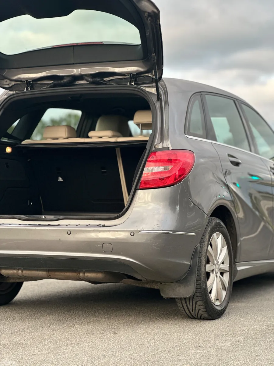 Mercedes-Benz B-Class MPV, Diesel, 2014, Grey