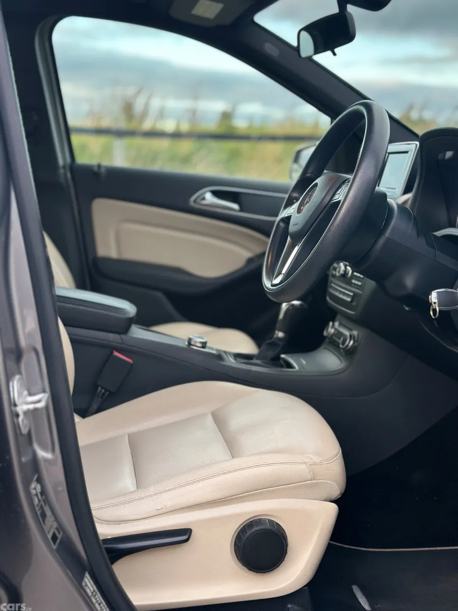 Mercedes-Benz B-Class MPV, Diesel, 2014, Grey