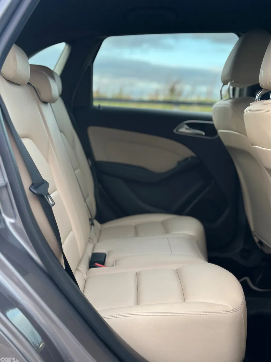 Mercedes-Benz B-Class MPV, Diesel, 2014, Grey