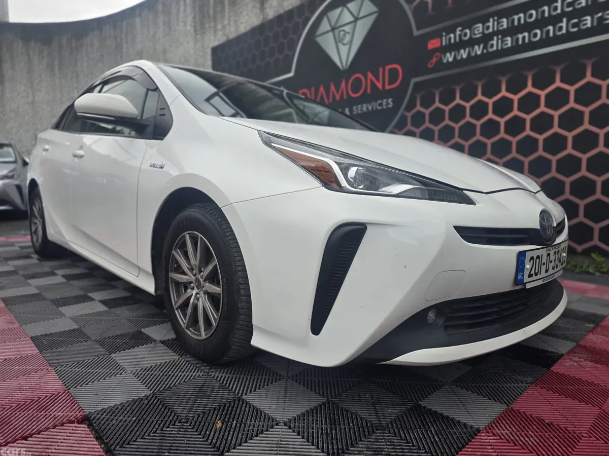 Toyota Prius Hatchback, Petrol Hybrid, 2020, White
