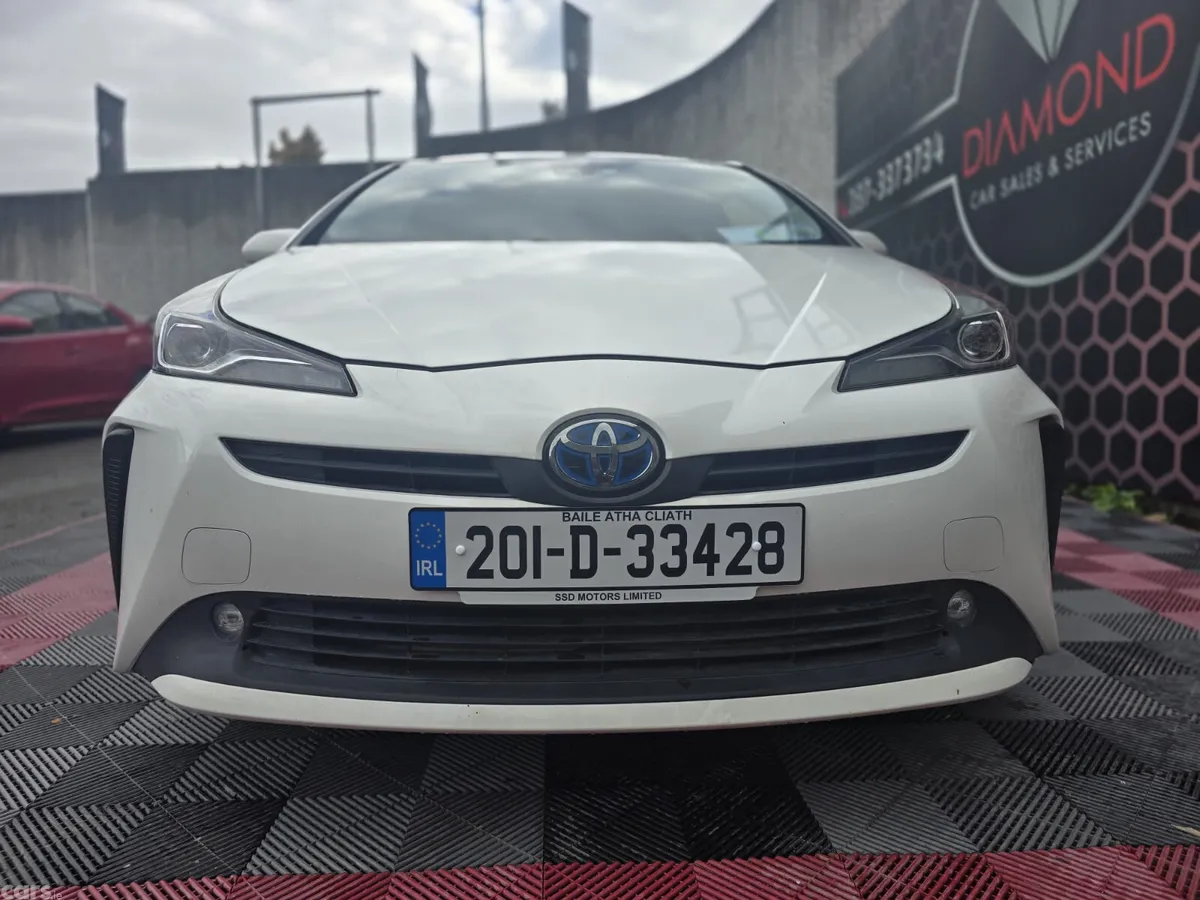 Toyota Prius Hatchback, Petrol Hybrid, 2020, White