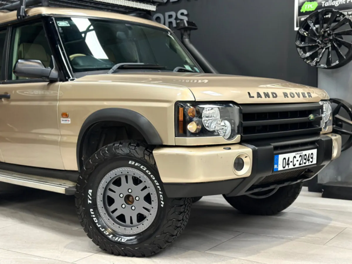 Land Rover Discovery SUV, Diesel, 2004, Gold
