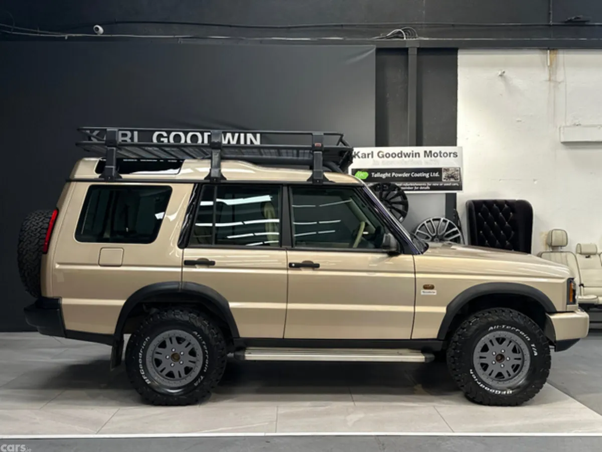 Land Rover Discovery SUV, Diesel, 2004, Gold