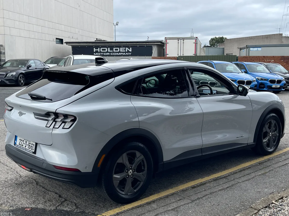 Ford Mustang Mach-E Hatchback, Electric, 2022, White