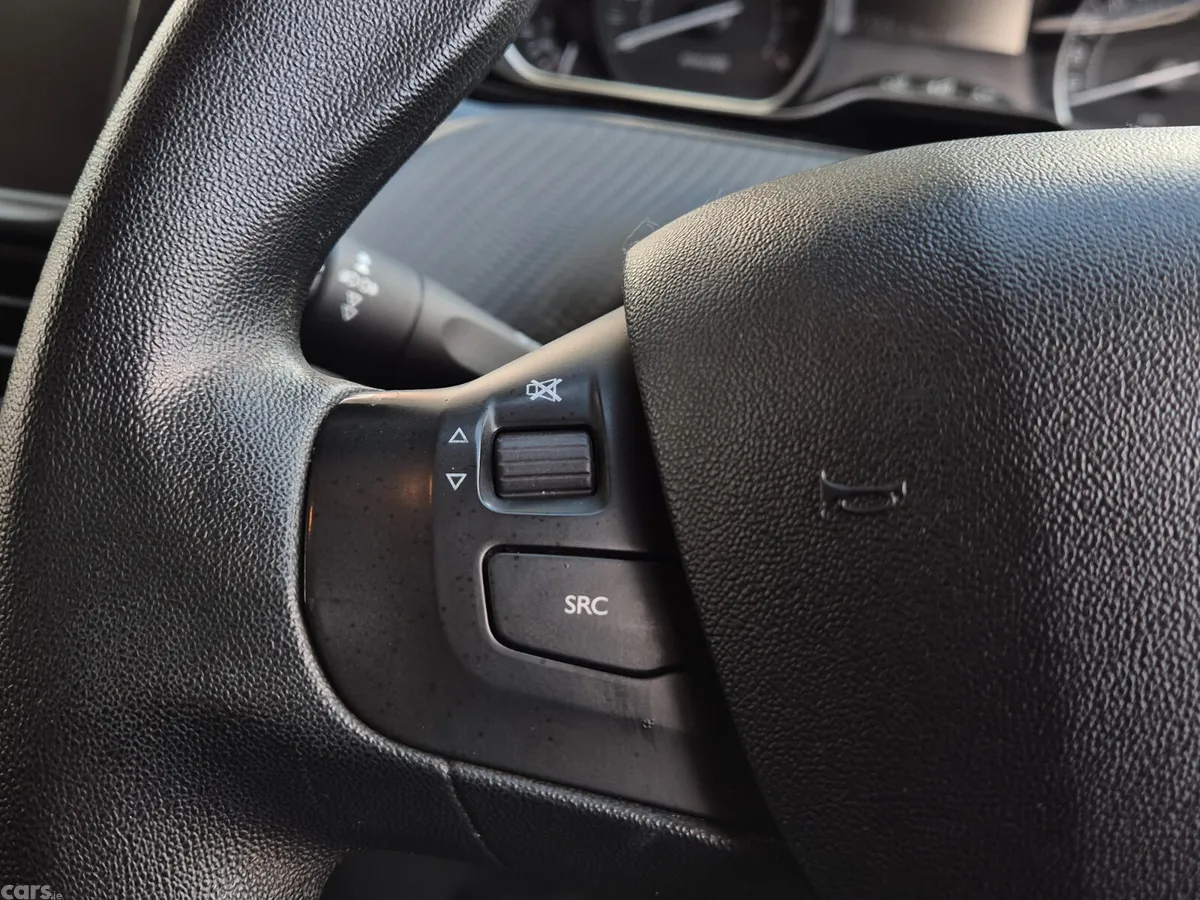 Peugeot 208 Hatchback, Petrol, 2017, Black