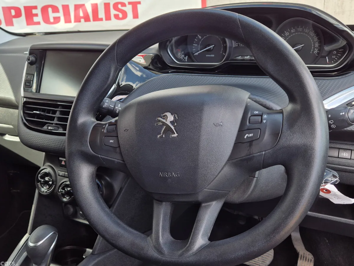 Peugeot 208 Hatchback, Petrol, 2017, Black