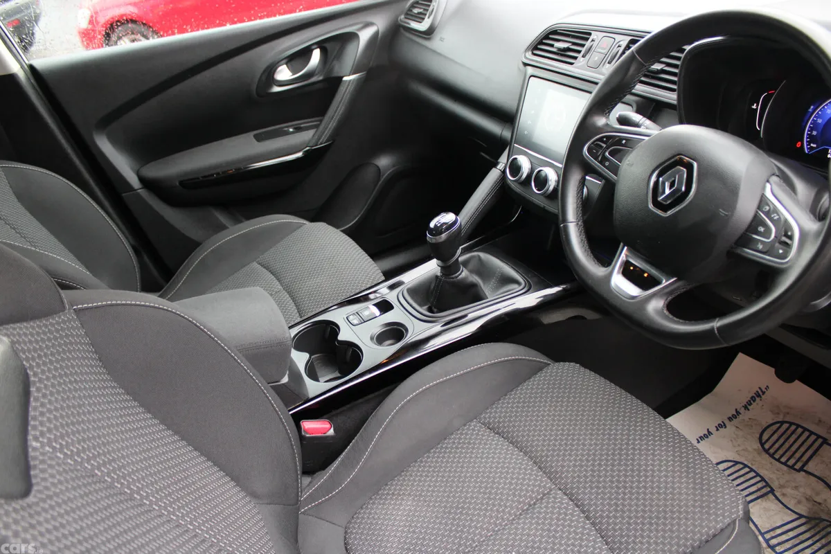 Renault Kadjar SUV, Diesel, 2021, White