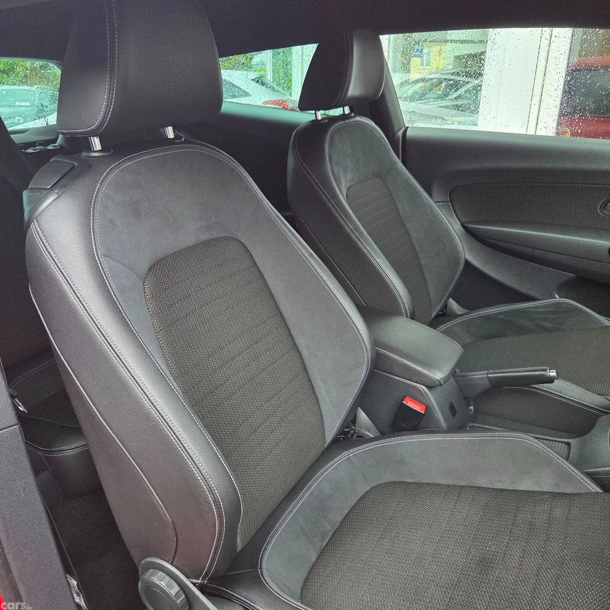 Volkswagen Scirocco Hatchback, Diesel, 2014, Red