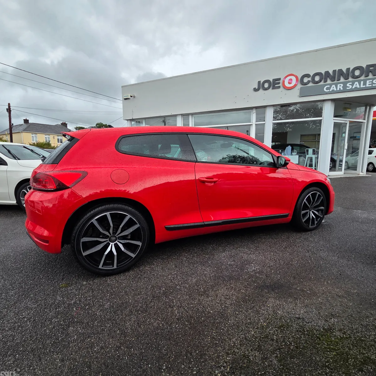 Volkswagen Scirocco Hatchback, Diesel, 2014, Red