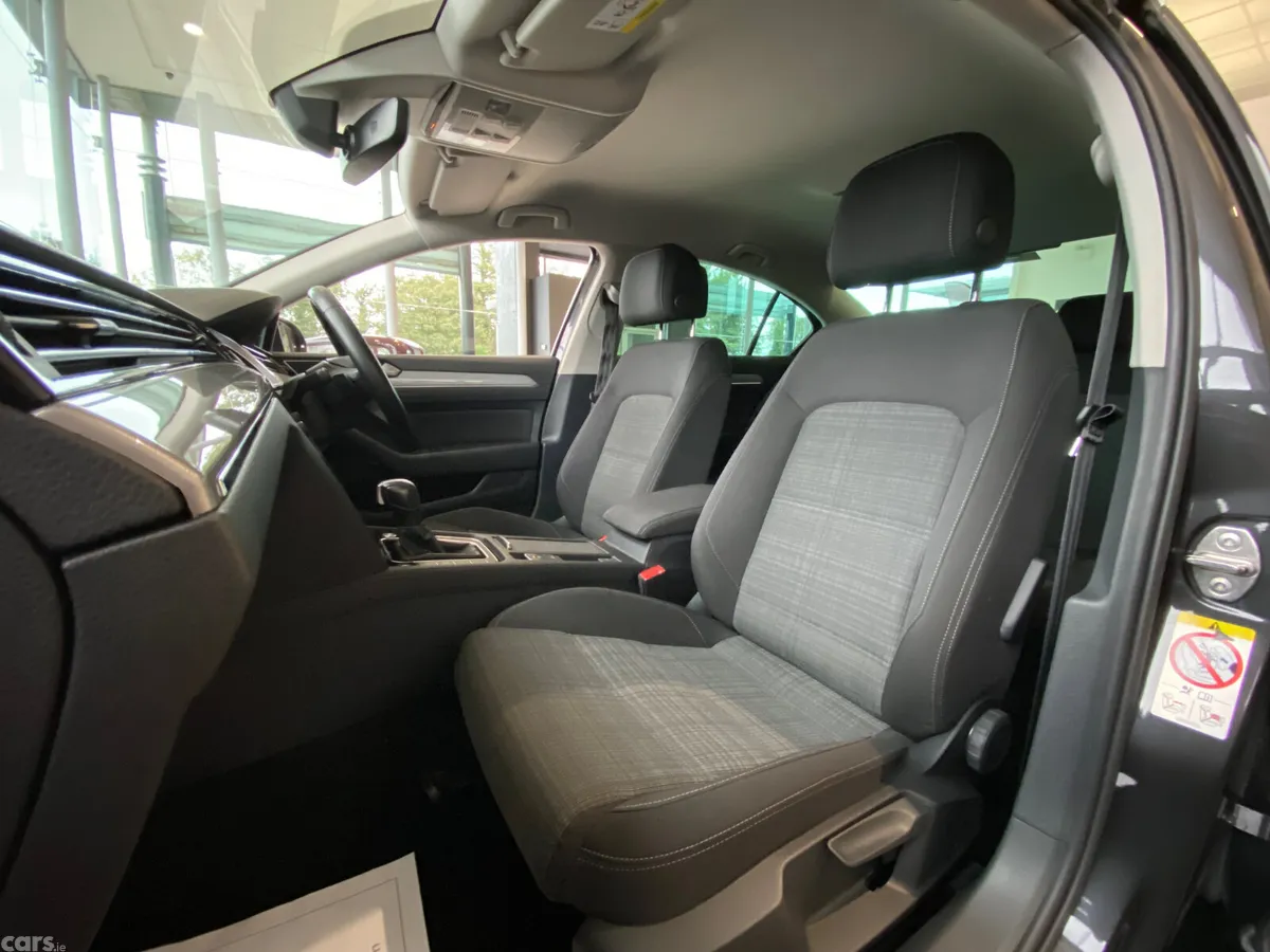 Volkswagen Passat Saloon, Diesel, 2021, Grey